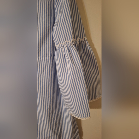 Crown & ivy medium floral embroidery lace blue and white stripe peplum top - Picture 4 of 9